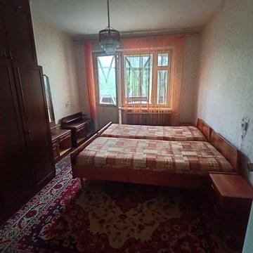 Сдам 3 комнатную ул.Котляревского 13   район Градецкий