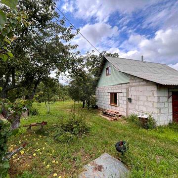 Продам будинок у затишному місці з власним садом