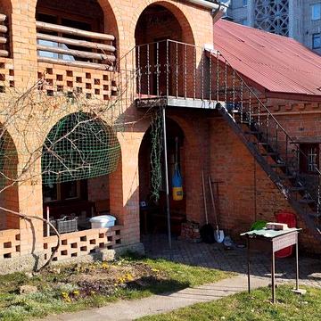 Продам великий будинок на Словянці