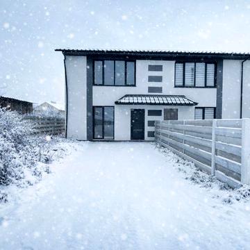 Кутовий ТаунХаус з частковим ремонтом на 40%