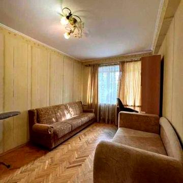 Здається 2-кімнатна квартира на вул.Новогоспітальній,5