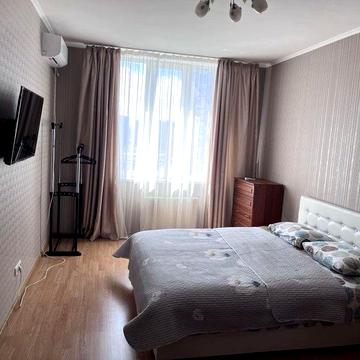 Вулиця Урлівська 23а, Осокорки, Рівер Молл