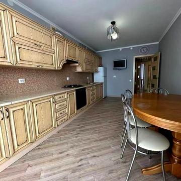 ОРЕНДА!від ВЛАСНИКА 3-кімнатна квартира у центрі міста (довгостроково)