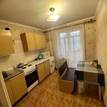 Здається в оренду 1км квартира вул. Панча з лютого