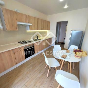 Покровська вул. (Радянська), 2