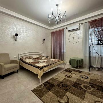 Софіївська вул., 30