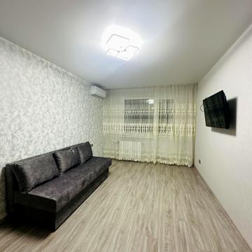 Червоної Калини просп. (Володимира Маяковського), 62-А