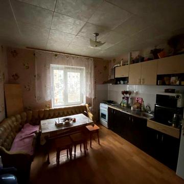 Продам велику 2 кім. квартиру Позняки вул. Михайла Драгоманова 12а.