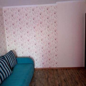 Продам двокімнатну квартиру в гуртожитку приватизовану з  ремонтом