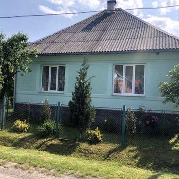 Будинок в селі..