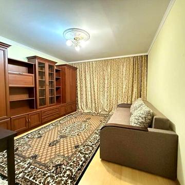 Оренда! Героїв Майдану / Комарова ( Нива ) 2-кімнатна квартира.