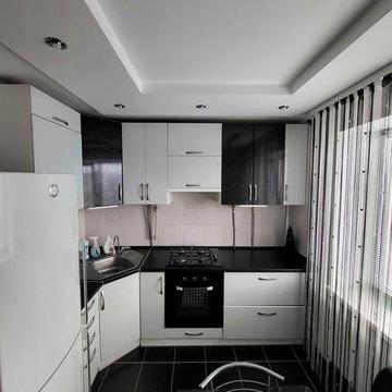 Продам 2 кімнатну квартиру в центрі міста