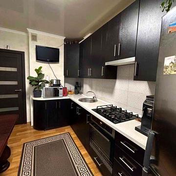 Продаж 3- кімнатної квартири