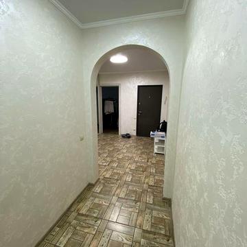 Стильна 5-ти кімнатна квартира в цетрі міста (Кривбасівська)