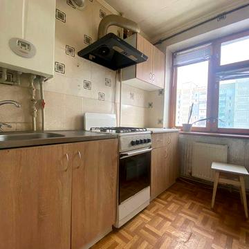 Знову актуальна двокімнатна квартира на Попова