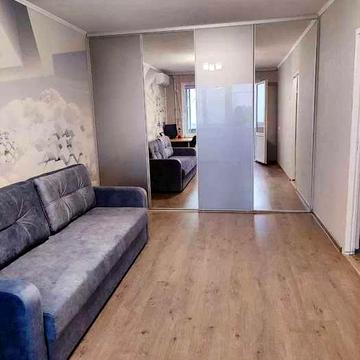 Здам 2 кімнатну квартиру. Вул. Малишка 19. Гарний стан.Тепла.