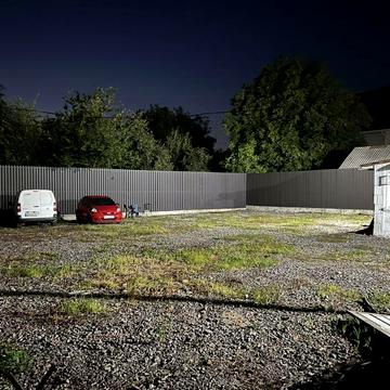 Оренда будинка з подвір’ям— багато місця, закрито