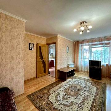 Продам 3-кімнатну квартиру в центрі міста