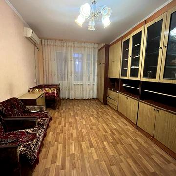 Великотирновська вул., 27/1