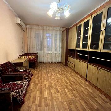 Двокімнатна на Половках з технікою