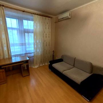 Оренда 1к квартира Центр Набережна вул. Мономаха