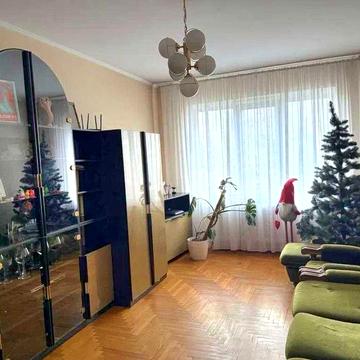 Простора 3 кімнатна квартира за супер ціною