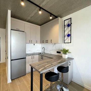 Квартира в новобудові з автономкою