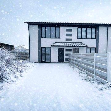 Таунхаус у Ворзелі! 100 м², частковий ремонт. Вул. будівельна 2 оф.2%