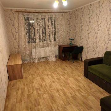 Однокімнатна на Садах.