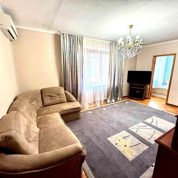 Здам простору 3-к квартиру  Героїв Крут Фурманова Центр