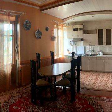 Продам 3 к квартиру. Центр, район 5 школа, ДК ПТК. КОД 1365