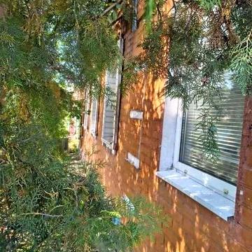 Продам дом в  Чугуеве с удобствами