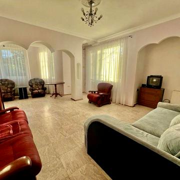 Здам велику 2 к квартиру