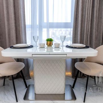 Причальна вул., 14