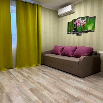 Оренда квартири, м. Лісова, Черчилля 93, ТЦ Даринок