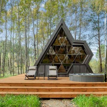 Пай в комплексі відпочинку Mandra ПЕТРИКОР