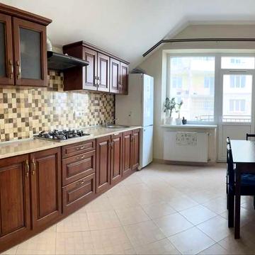 Оренда 2к квартири на вул. Куликівська