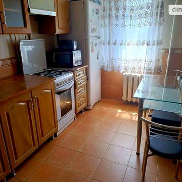 Довгострокова оренда 3к Квартира Батумська вулиця