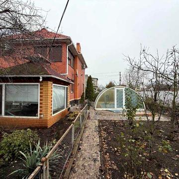 Продам 2эт. дом с зем. уч, с. Великодолинское