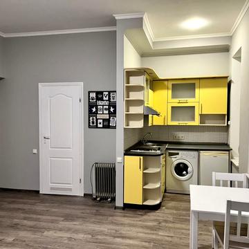 Євгена Чикаленка вул. (Пушкінська), 12-Б