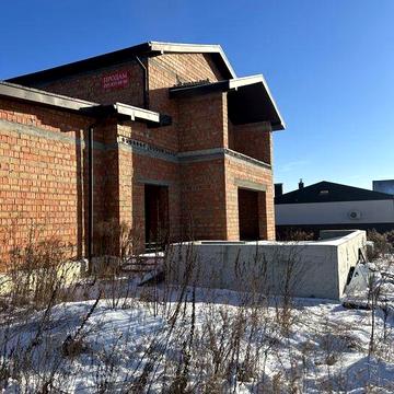 Шикарний дом біля озера та лісу, передмістя Києва