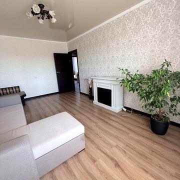 3- кімнатна квартира з ремонтом поруч з 3 ШКОЛОЮ. Мін. оформлення!