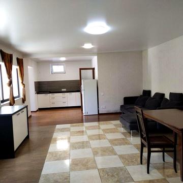 Оренда частини будинку пр-т Науки(Гагарина)