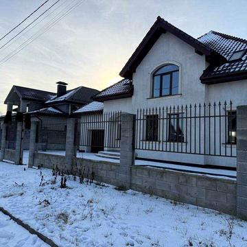 Продаж нового будинку в Рівному