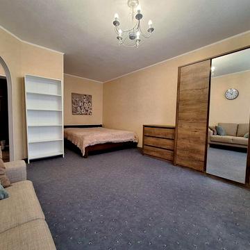 1 к кв Словянка Медінститут Урожай Вільна