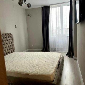 Продається 1 кімнатна квартира на пр. Чорновола 77