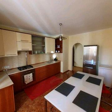 Здам хорошу 2х кімнатну квартиру на Дубово з сучасними ремонтом!