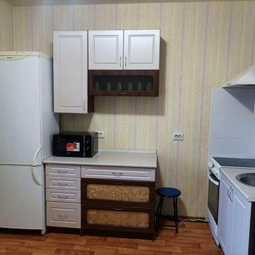 м.Васильківська  ОРЕНДА гарної 2-ї кв. Вул. Максимовича 7., 9 поверх.