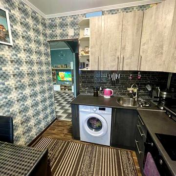 Продаж 3к Квартира Космонавтів вулиця