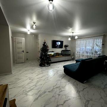 Продаж квартири  на Грушевського